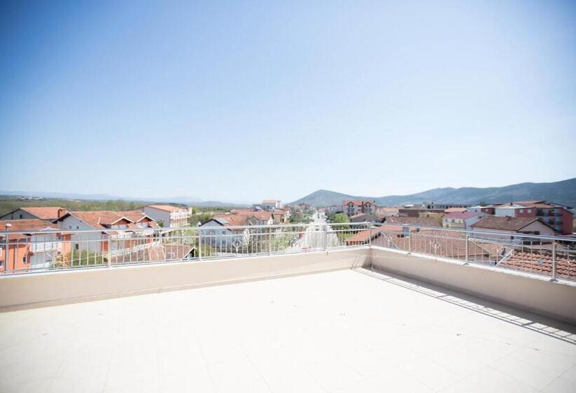 پانسیون Martin