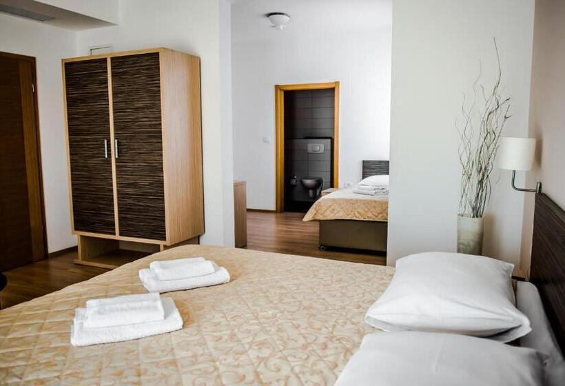 پانسیون Martin