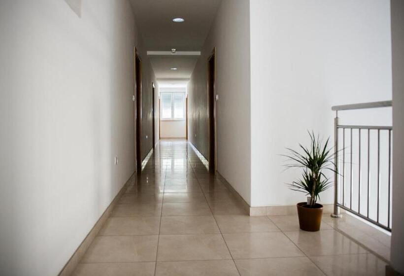 پانسیون Martin