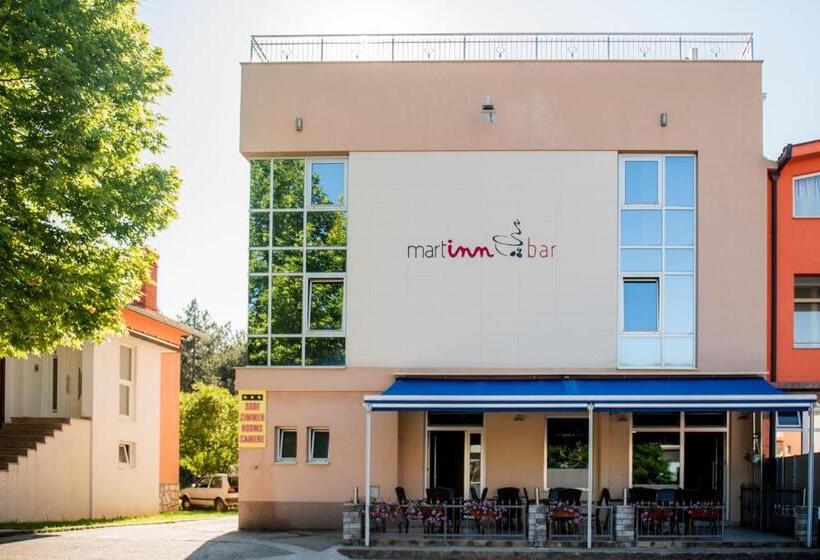 پانسیون Martin