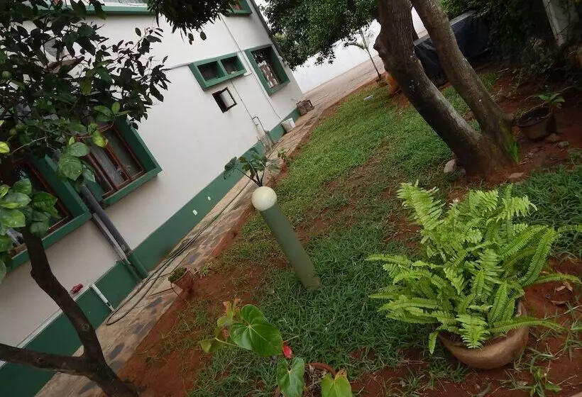 Majatalo Marumadi   Planeta Mocambique