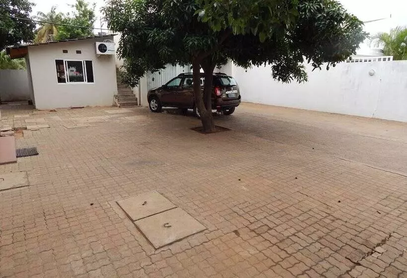 Majatalo Marumadi   Planeta Mocambique