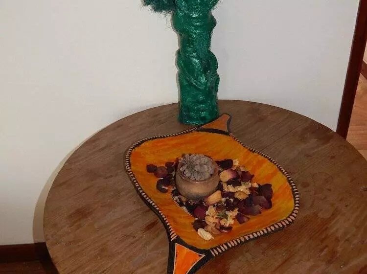 Majatalo Marumadi   Planeta Mocambique