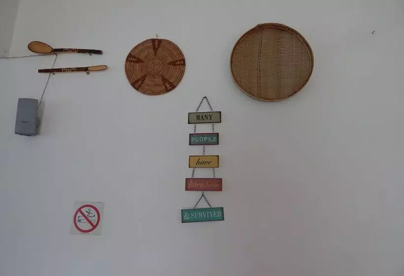 Majatalo Marumadi   Planeta Mocambique