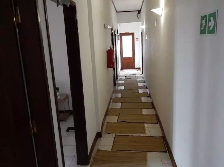 Majatalo Marumadi   Planeta Mocambique