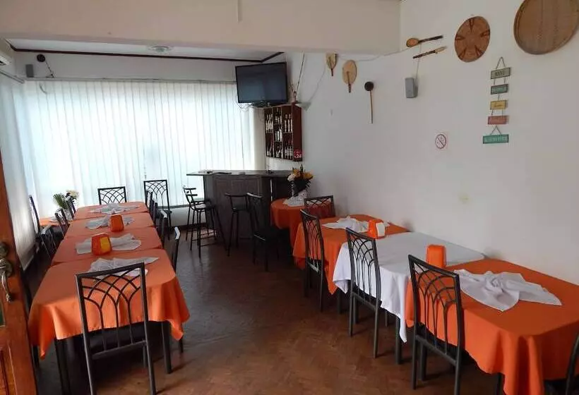 Majatalo Marumadi   Planeta Mocambique