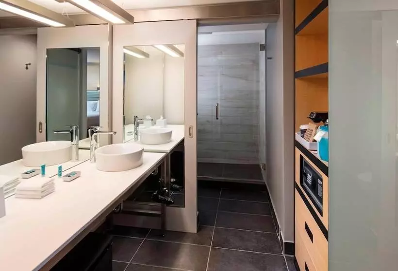 هتل Aloft Coral Gables