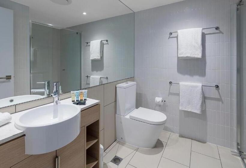 בית מלון כפרי Avani Broadbeach Residences