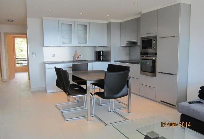 בית מלון כפרי Cransalpin