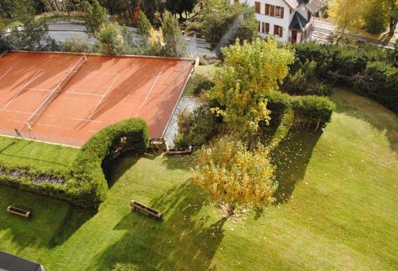 בית מלון כפרי Cransalpin