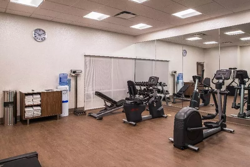 Hotelli Holiday Inn Express & Suites Farmville, An Ihg