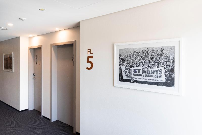 Отель Holiday Inn Sydney St Marys, An Ihg