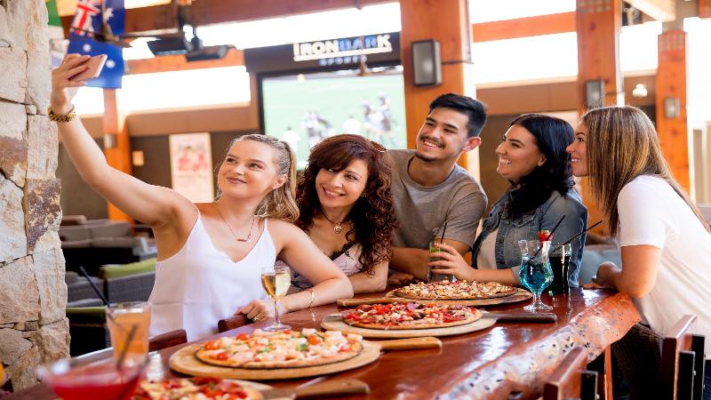 Отель Holiday Inn Sydney St Marys, An Ihg