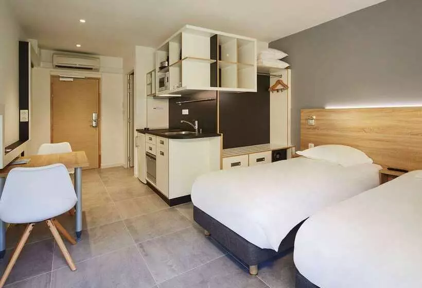 Hotelli Kyriad Résidence Cabriès   Plan De Campagne