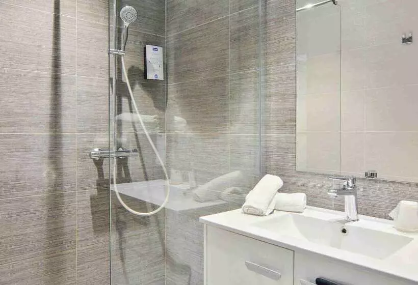 Hotelli Kyriad Résidence Cabriès   Plan De Campagne