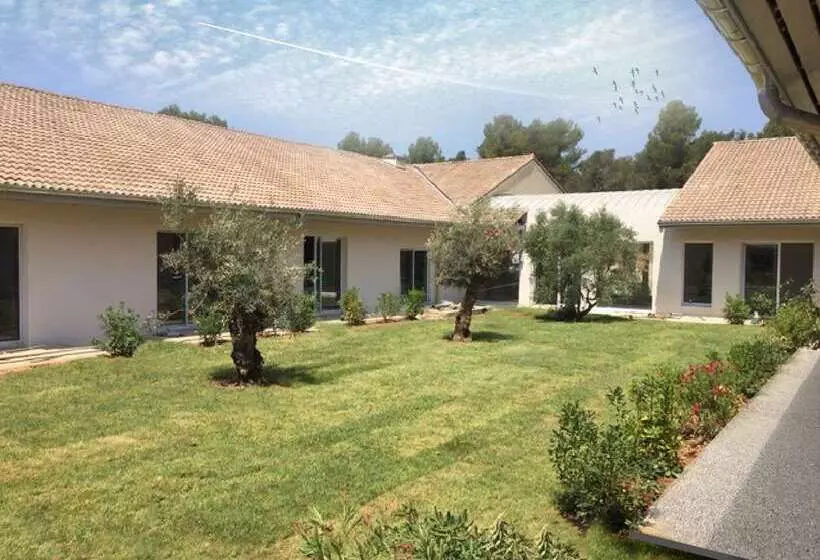 Hotelli Kyriad Résidence Cabriès   Plan De Campagne