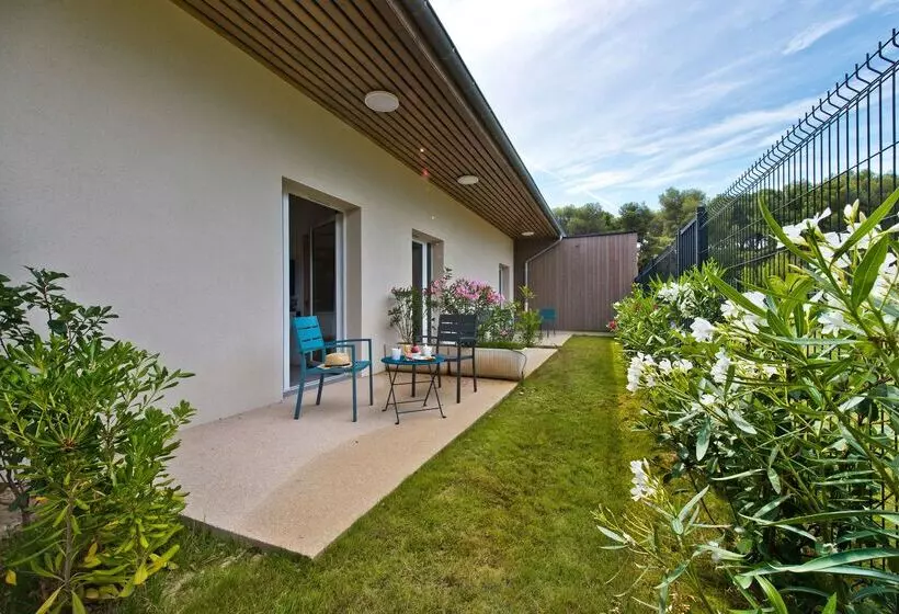 Hotelli Kyriad Résidence Cabriès   Plan De Campagne