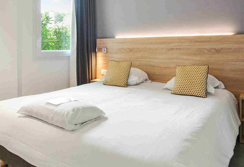 Отель Kyriad Résidence Cabriès Plan De Campagne