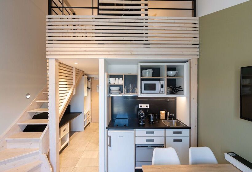 Отель Kyriad Résidence Cabriès Plan De Campagne