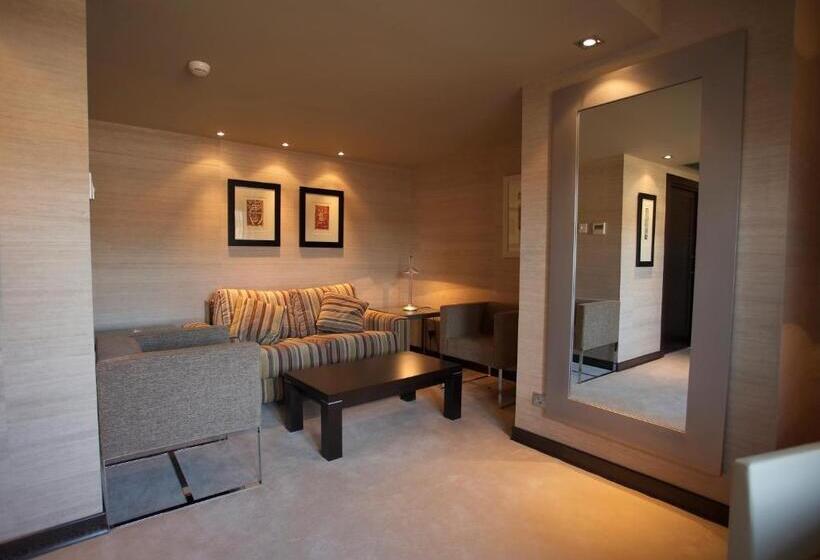 هتل La Trufa Negra