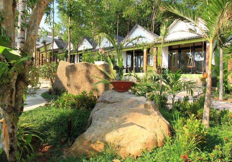 هتل Mai Phuong Binh Bungalow