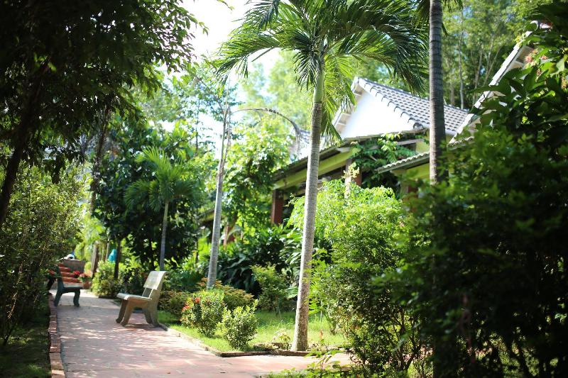 هتل Mai Phuong Binh Bungalow