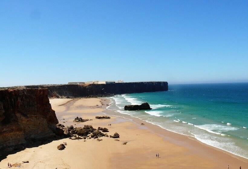هتل Parque De Campismo Orbitur Sagres