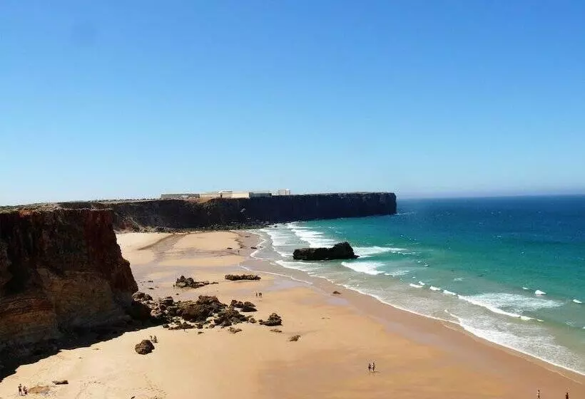 ホテル Parque De Campismo Orbitur Sagres