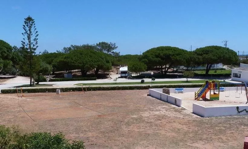 ホテル Parque De Campismo Orbitur Sagres