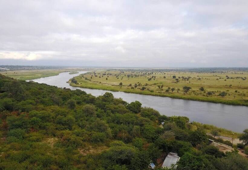 هتل Tambuti Lodge