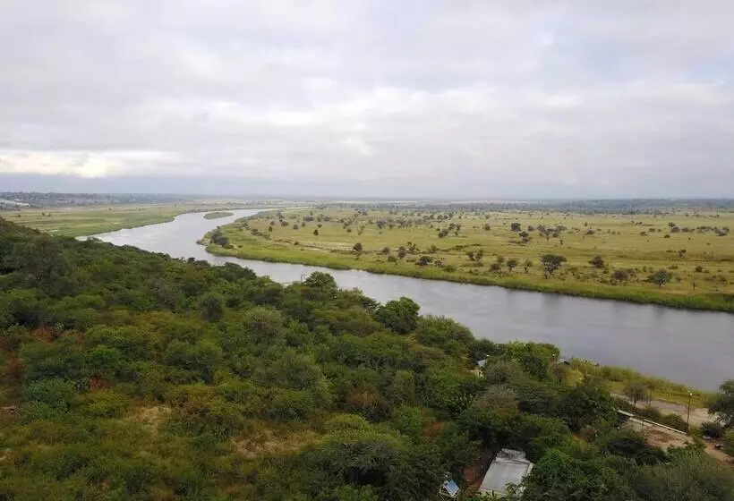 هتل Tambuti Lodge