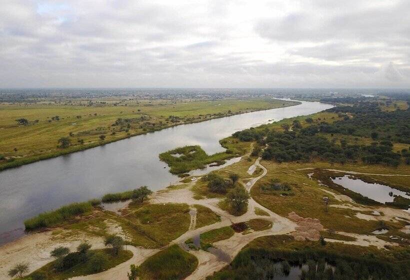 هتل Tambuti Lodge