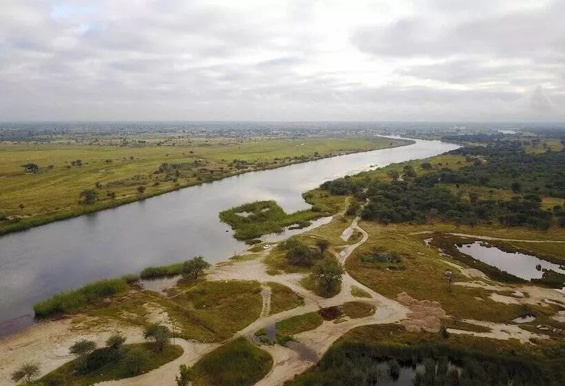 هتل Tambuti Lodge