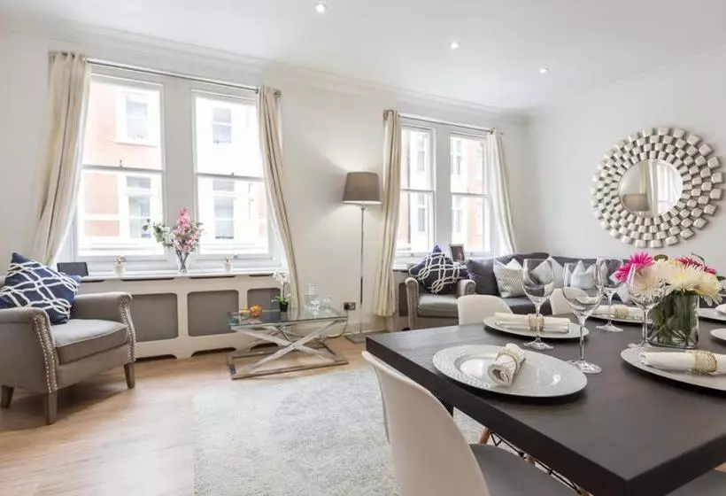 Urban Chic  Fitzrovia