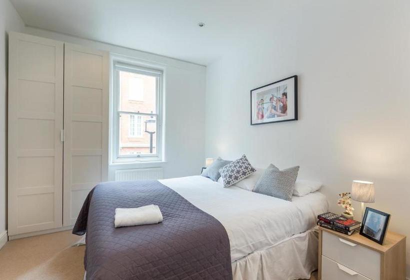 Urban Chic  Fitzrovia