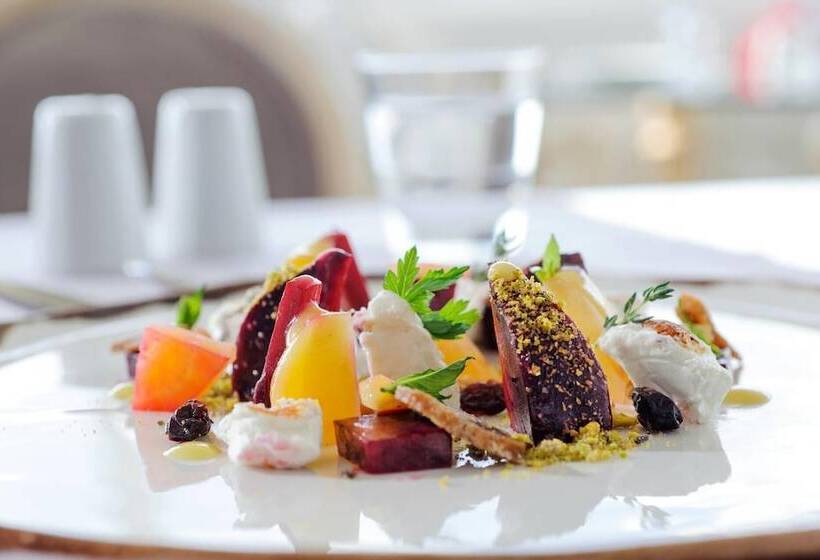 فندق Acropolian Spirit Boutique