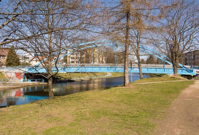 Szálloda Alton Garni