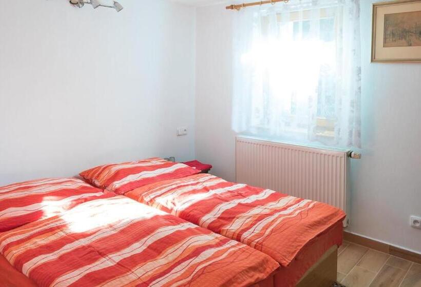 Szálloda Alton Garni