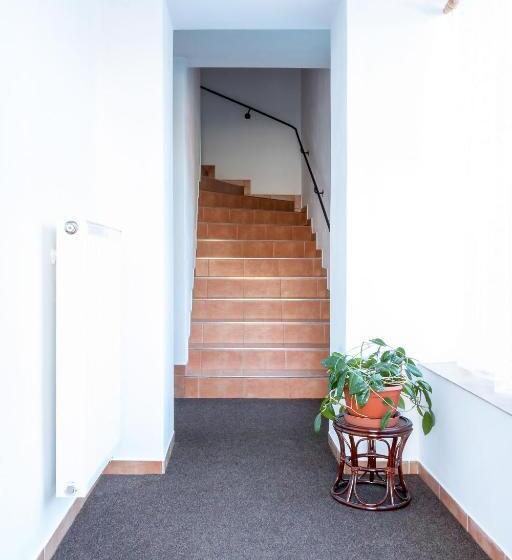 Szálloda Alton Garni