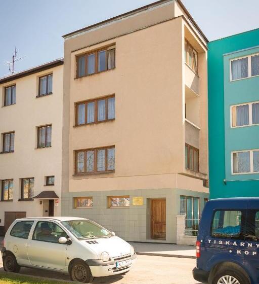 Szálloda Alton Garni