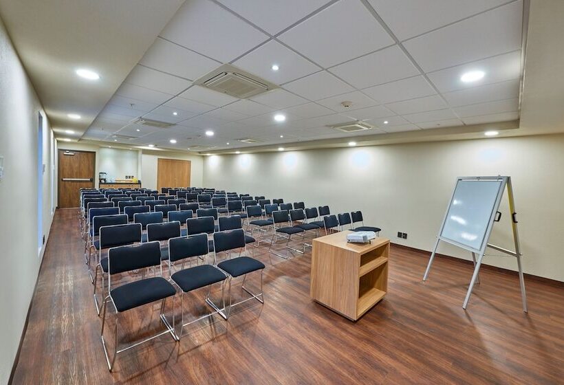 فندق City Centro By Marriott Oaxaca