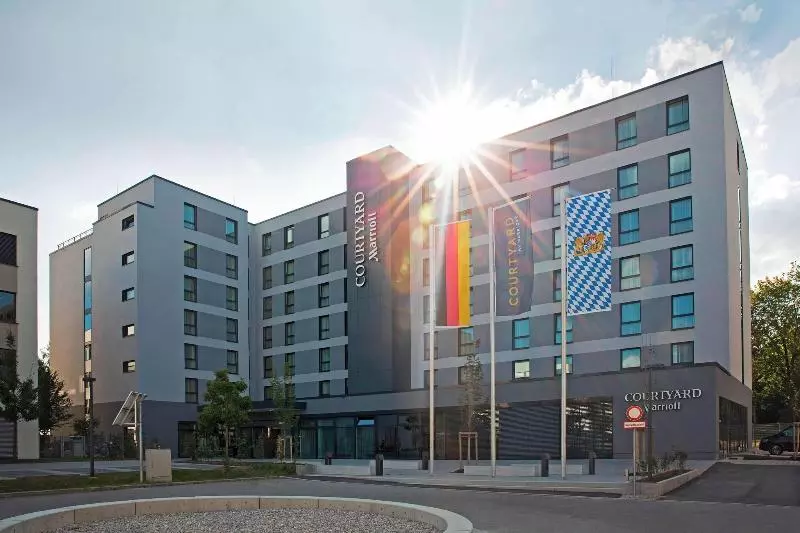 ホテル Courtyard By Marriott Oberpfaffenhofen Munich South