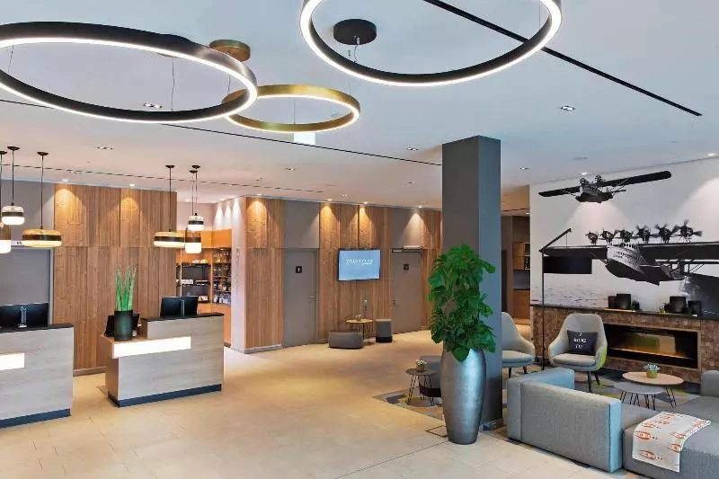 ホテル Courtyard By Marriott Oberpfaffenhofen Munich South