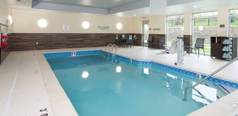 فندق Fairfield Inn & Suites By Marriott Detroit Chesterfield