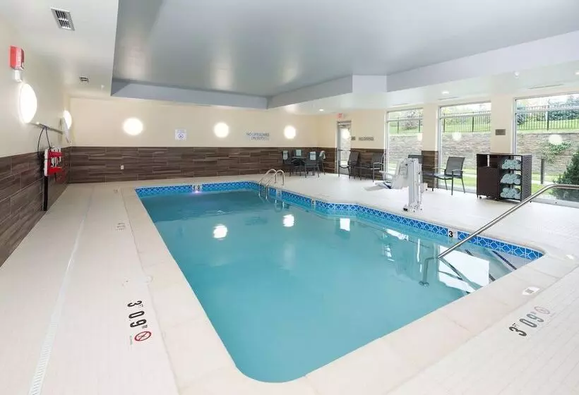 ホテル Fairfield Inn & Suites By Marriott Detroit Chesterfield