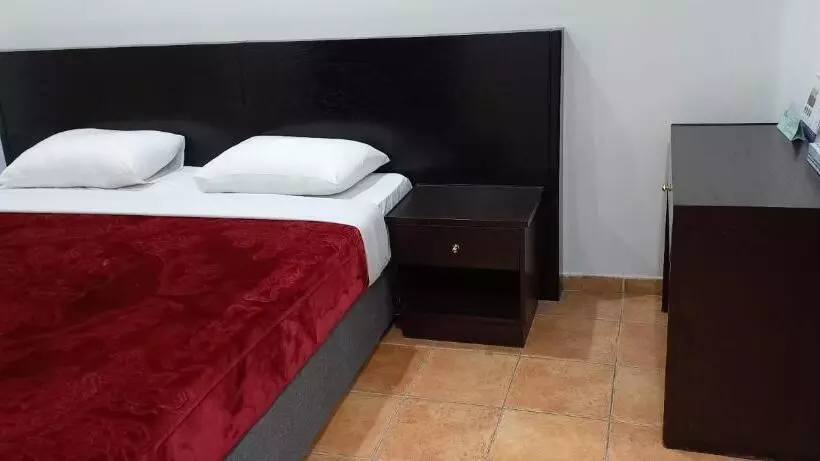 هتل Gulf Continental Suite