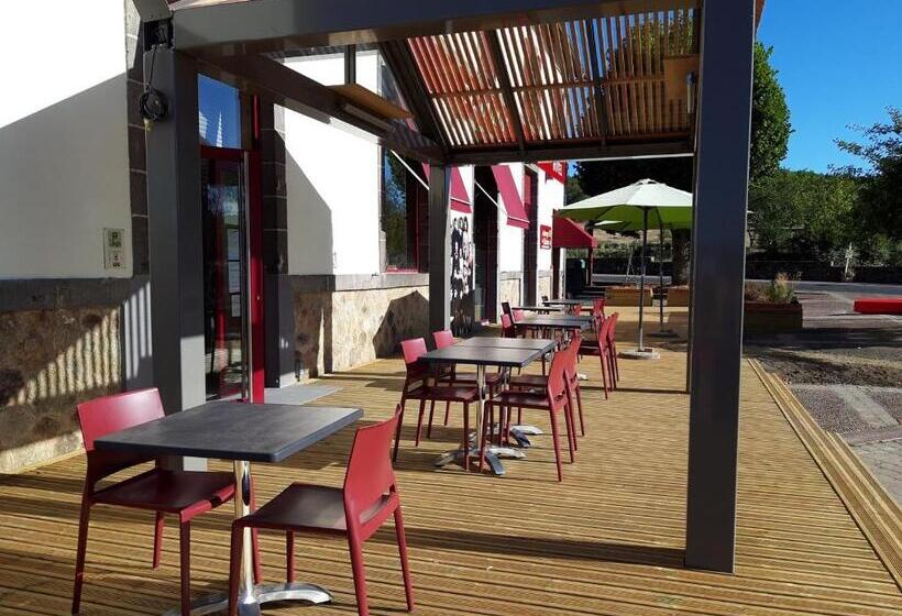 ホテル Logis Hôtels Auberge Du Château