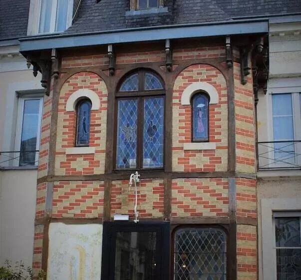 Hotelli Logis Le Grand