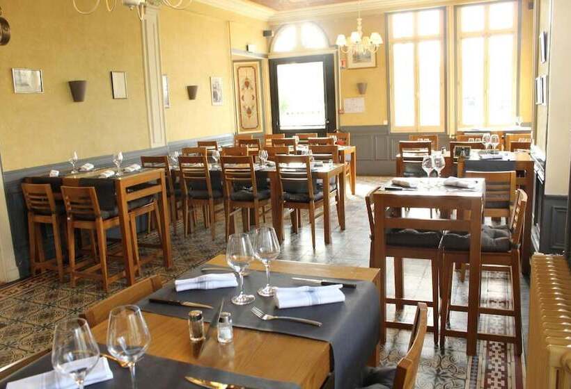 ホテル Logis Le Grand