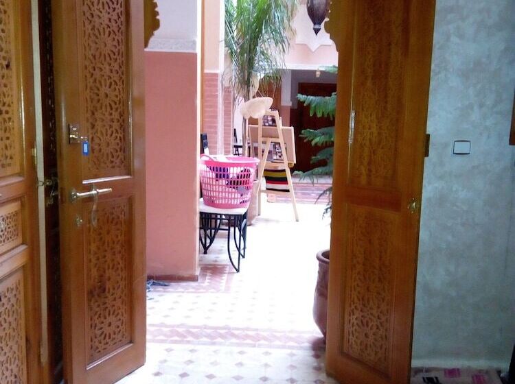 هتل Riad Jenan Adam